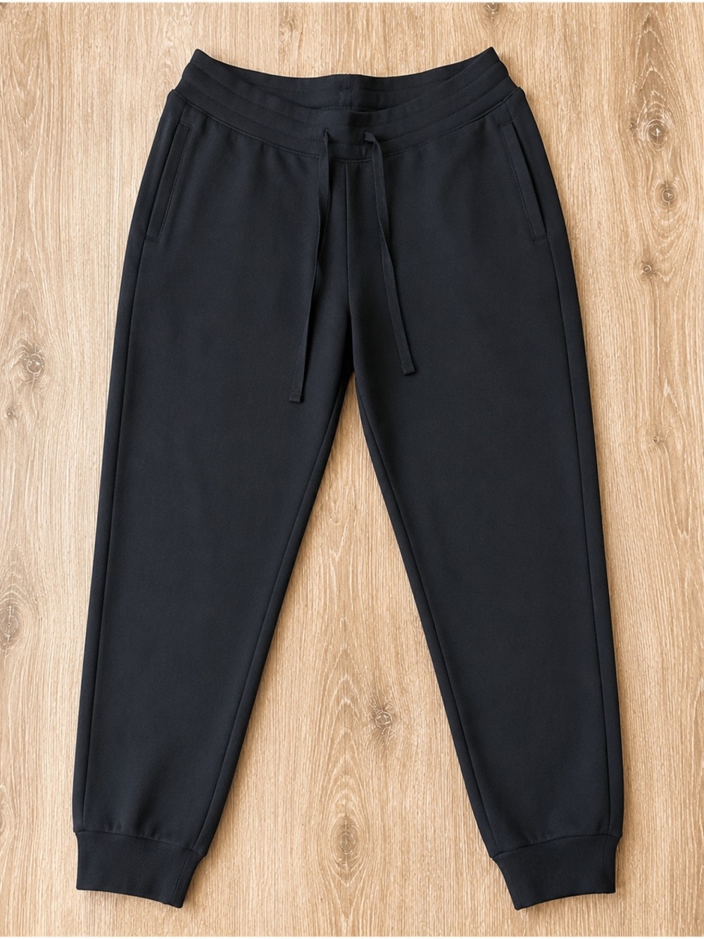 Fabletics black jogger, women’s pants size small